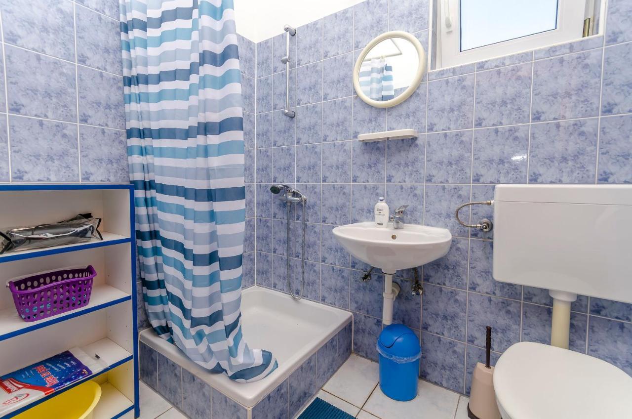 Apartments Tomislav Трогир Экстерьер фото